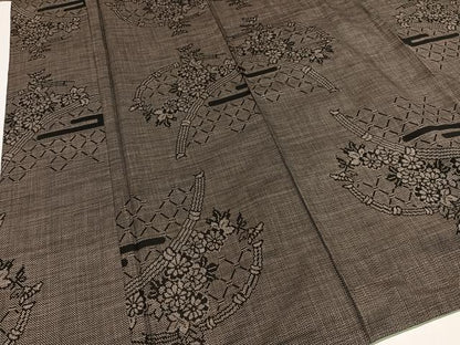 平和屋着物●本場大島紬　一元7マルキ　花籬文　正絹　逸品　AAAZ4517ph