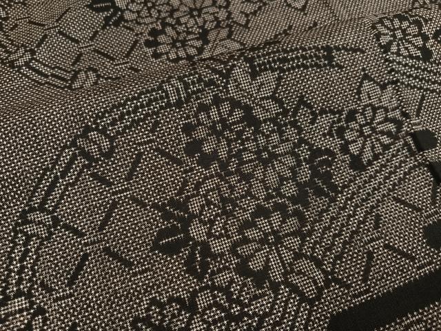 平和屋着物●本場大島紬　一元7マルキ　花籬文　正絹　逸品　AAAZ4517ph