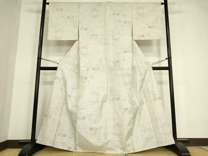 平和屋着物▽本場大島紬 白大島 単衣 9マルキ 色紙花文 正絹 逸品 DAAV5390az