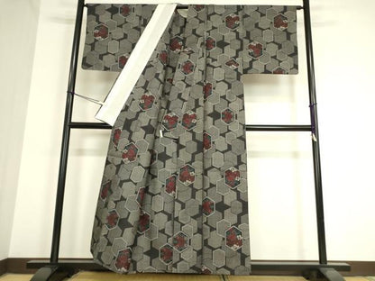 平和屋着物▽本場大島紬 単衣 7マルキ 亀甲花文 正絹 逸品 DAAV5425az