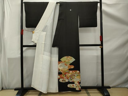 平和屋着物■豪華黒留袖　駒刺繍　エ霞扇面花文　金彩　正絹　逸品　AAAZ9739gw