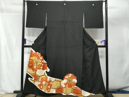 平和屋着物■豪華黒留袖　駒刺繍　御所車亀甲花文　正絹　逸品　CAAW7068fb
