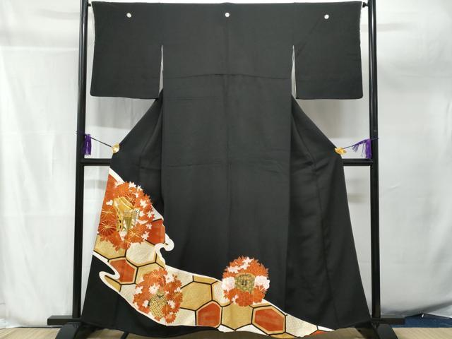 平和屋着物■豪華黒留袖　駒刺繍　御所車亀甲花文　正絹　逸品　CAAW7068fb