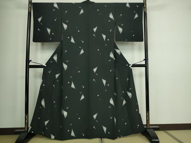 平和屋着物▽小紋 単衣 舞花文 黒地 洗える着物 DAAW9179sf