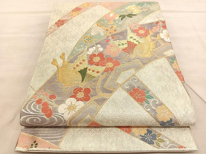 平和屋着物◎全通柄袋帯　唐織　源氏車花蝶文　金銀糸　正絹　逸品　BAAV1488hv