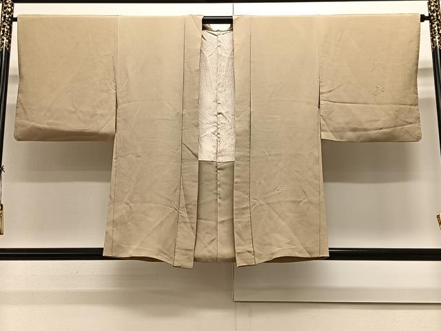 平和屋着物∞羽織 総刺繍 草葉文 白橡色 正絹 逸品 CAAX7866ua