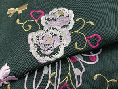 平和屋着物●行灯袴　刺繍　舞花文　金糸　洗える着物　未使用　AABB3612ph