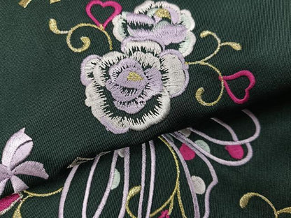 平和屋着物●行灯袴　刺繍　舞花文　金糸　洗える着物　未使用　AABB3607ph
