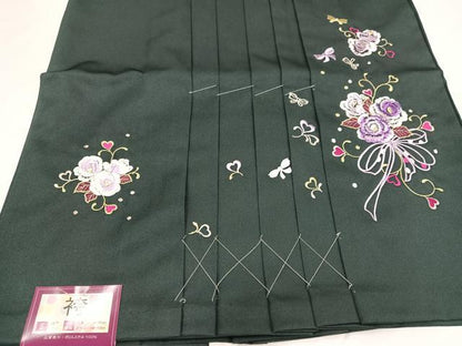 平和屋着物●行灯袴　刺繍　舞花文　金糸　洗える着物　未使用　AABB3607ph
