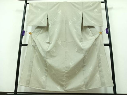 平和屋着物▽本塩沢 単衣 110亀甲 舞葉文 正絹 逸品 AABB3595jh