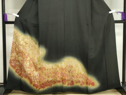 平和屋着物■豪華黒留袖　駒刺繍　楓文　暈し染め　金銀彩　正絹　逸品　CAAY6574gh