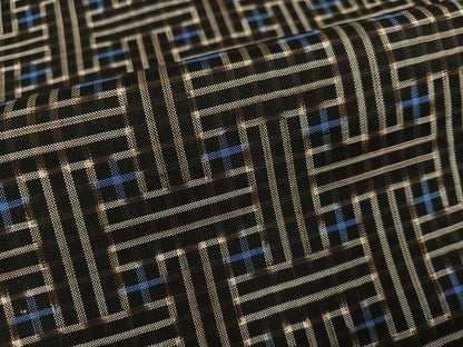 平和屋着物●本場大島紬 龍郷絣 秋名バラ 正絹 逸品 AABB8228ph