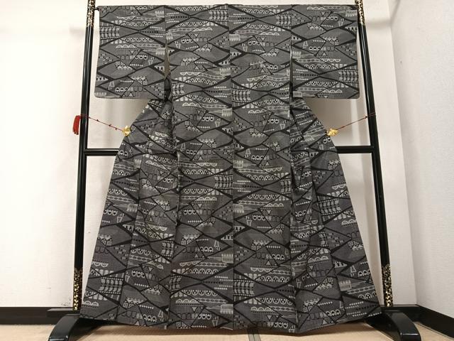 平和屋着物●本場大島紬 一元総絣 幾何学文様 正絹 逸品 AABC2551ph