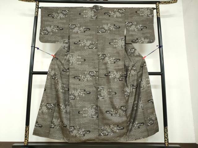 平和屋着物●本場大島紬 7マルキ 総絣 雲取り草花文 正絹 逸品 DAAY5198ud