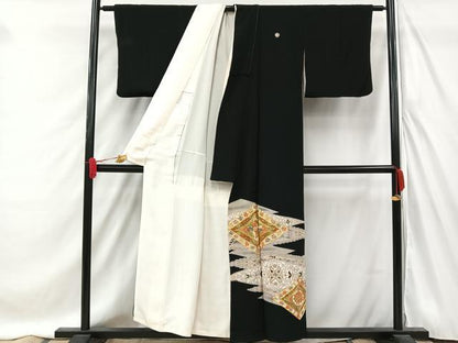 平和屋着物■豪華黒留袖　駒刺繍　更紗花菱文　金彩　正絹　逸品　AABC3109uw