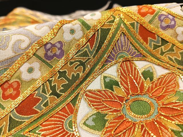 平和屋着物■豪華黒留袖　駒刺繍　更紗花菱文　金彩　正絹　逸品　AABC3109uw