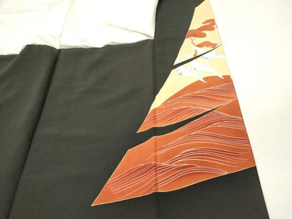 平和屋着物■豪華黒留袖　駒刺繍　飛鶴松文　金彩　正絹　逸品　DAAY6241ea
