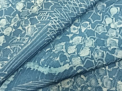 平和屋着物▽本場大島紬 単衣 ろうけつ染め 草花文 正絹 逸品 AABC3945fy