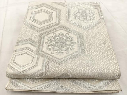 平和屋着物◎六通柄袋帯 唐織 亀甲花文 銀糸正絹 逸品 BAAV6743yc