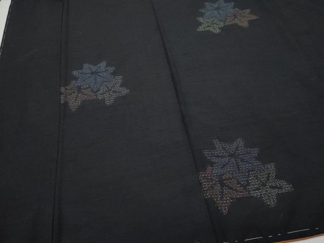平和屋着物●結城紬　80亀甲　飛び亀甲柄　楓文　正絹　逸品　未使用　CAAZ8175vf