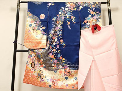 平和屋着物[]七五三　女の子　７歳　祝着　四つ身　襦袢(単衣・半衿刺繍)セット　御所車雪輪花蝶文　暈し染め　金彩　逸品　DAAY3153ma