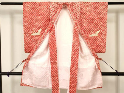 平和屋着物[]お宮参り　女の子　祝着　産着　初着　のしめ　駒刺繍　絞り　群れ鶴　逸品　DAAY3220ma