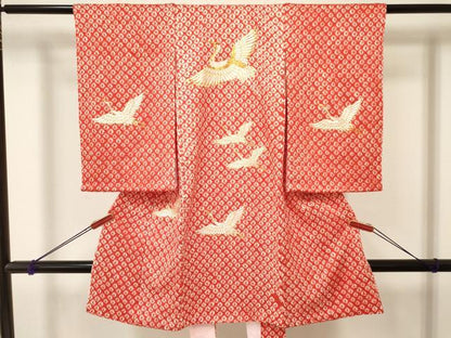 平和屋着物[]お宮参り　女の子　祝着　産着　初着　のしめ　駒刺繍　絞り　群れ鶴　逸品　DAAY3220ma