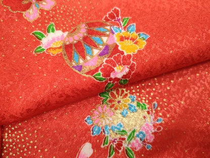 平和屋着物[]七五三　女の子　３歳　祝着　三つ身　被布セット　鞠舞蝶草花丸文　金彩　洗える着物　CAAZ7035ze