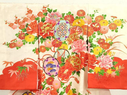 平和屋着物[]お宮参り　女の子　祝着　産着　初着　のしめ　駒刺繍　鼓草花文　金彩　逸品　CAAZ7040ze