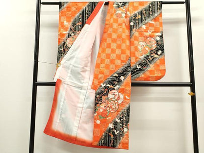 平和屋着物[]七五三　女の子　７歳　祝着　四つ身　鼓飛鶴宝尽くし花文　たたき染め　金彩　洗える着物　CAAZ7026ze