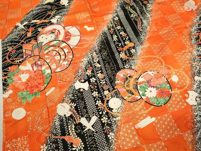 平和屋着物[]七五三　女の子　７歳　祝着　四つ身　鼓飛鶴宝尽くし花文　たたき染め　金彩　洗える着物　CAAZ7026ze