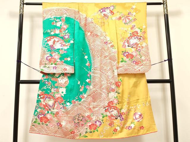 平和屋着物[]七五三　女の子　７歳　祝着　四つ身　鞠　檜扇花蝶文　暈し染め　金銀彩　逸品　DAAY3254ma