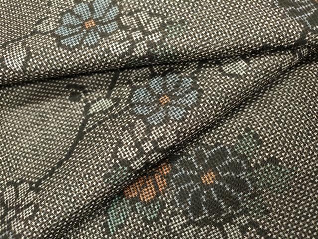 平和屋着物●本場大島紬 ７マルキ 枝花 正絹 逸品 未使用 DAAX9969fe