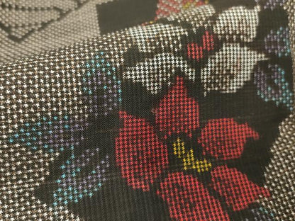 平和屋着物●本場大島紬 7マルキ 色紙重ね花文 正絹 逸品 DAAY9488az