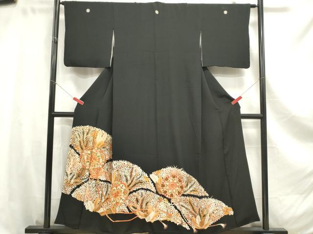 平和屋着物■豪華黒留袖　駒刺繍　鏡裏羊歯花文　金彩　正絹　逸品　DAAY6435ea