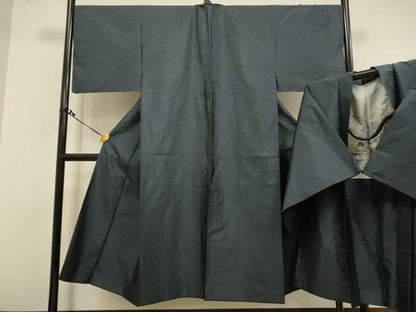 平和屋着物●男性　本場大島紬　アンサンブル　80亀甲　総詰め　正絹　逸品　DAAZ5137du