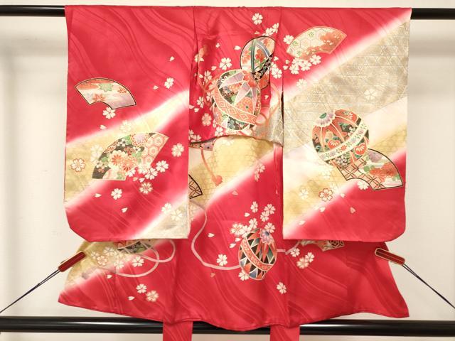 平和屋着物[]七五三　女の子　３歳　祝着　三つ身　鞠花文　暈し染め　金彩　逸品　DAAY3284ma