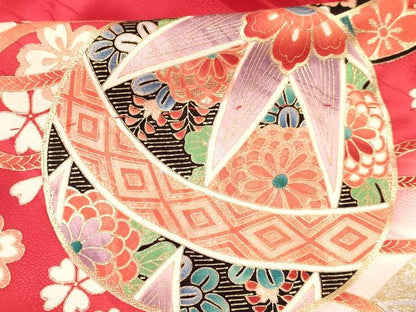 平和屋着物[]七五三　女の子　３歳　祝着　三つ身　鞠花文　暈し染め　金彩　逸品　DAAY3284ma