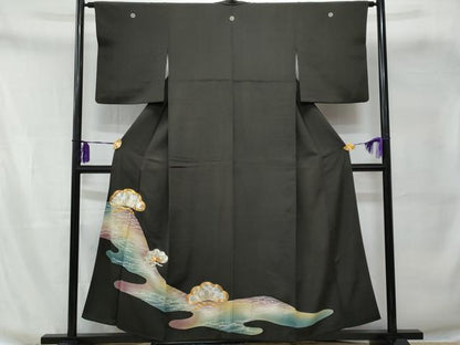 平和屋着物■豪華黒留袖　駒刺繍　松　暈し染め　金銀彩　正絹　逸品　CABA7636fb