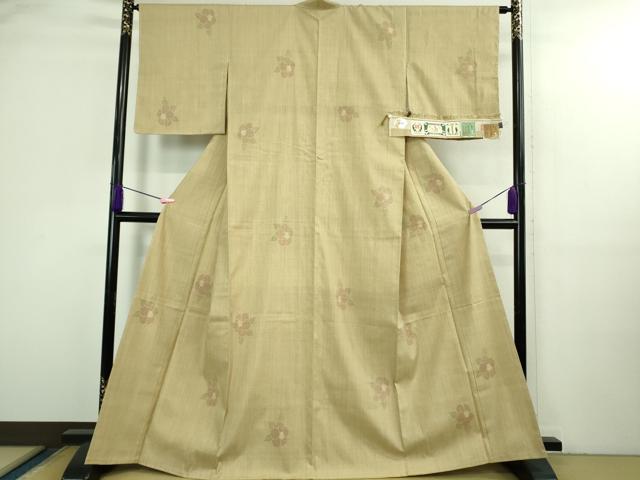 平和屋本店●極上　本場結城紬　重要無形文化財　160亀甲　飛び亀甲柄　椿　枯色地　大丸扱い　証紙付き　逸品　未使用　DZAA4484kh6