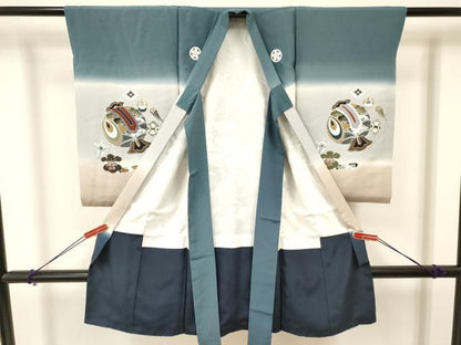 平和屋着物[]お宮参り　男の子　祝着　産着　初着　のしめ　駒刺繍　龍　兜　束ね熨斗吉祥文　暈し染め　金銀彩　逸品　DAAY3373ma