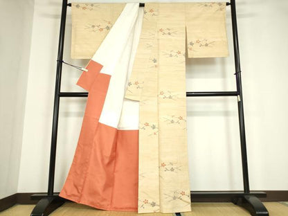 平和屋着物●上質な紬  　枝花文　正絹　逸品　未使用　DAAY9670az