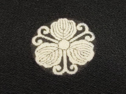 平和屋着物■豪華黒留袖　駒刺繍　菱繋ぎ　正絹　逸品　AABD9553st