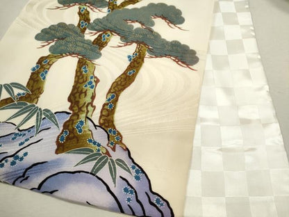 平和屋着物[]お宮参り　男の子　祝着　産着　初着　のしめ　駒刺繍　兜　笠松文　金彩　洗える着物　CABB2049ze