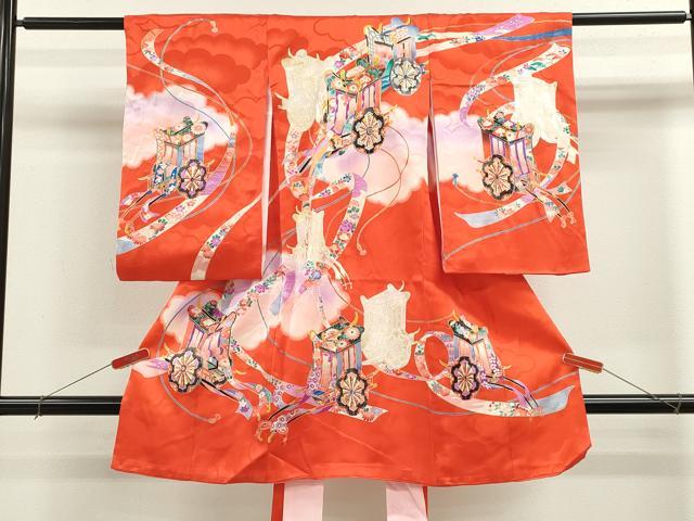 平和屋着物[]お宮参り　女の子　祝着　産着　初着　のしめ　駒刺繍　雲取り御所車文　暈し染め　金銀彩　逸品　CABB2062ze