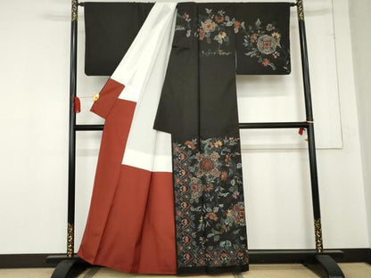 平和屋着物●総刺繍　訪問着　紬地　中国三大刺繍　汕頭刺繍　スワトウ刺繍　更紗正倉院花文　黒地　正絹　逸品　AABE0040cs