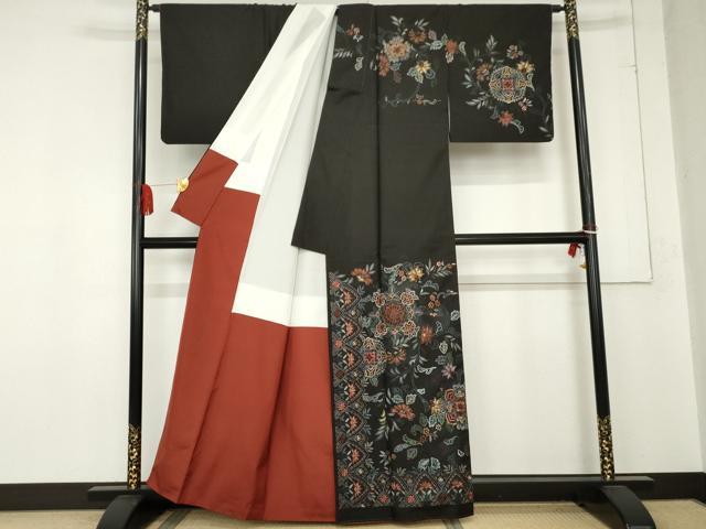 平和屋着物●総刺繍　訪問着　紬地　中国三大刺繍　汕頭刺繍　スワトウ刺繍　更紗正倉院花文　黒地　正絹　逸品　AABE0040cs