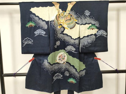 平和屋着物[]お宮参り　男の子　祝着　産着　初着　のしめ　駒刺繍　絞り　兜　松文　金糸　DAAY3458ma
