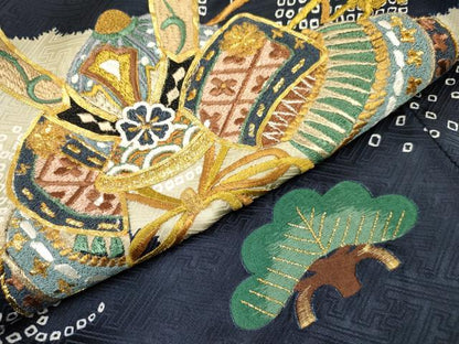 平和屋着物[]お宮参り　男の子　祝着　産着　初着　のしめ　駒刺繍　絞り　兜　松文　金糸　DAAY3458ma