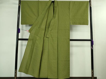 平和屋本店＊希少 夏物 男性 人間国宝 宮平初子 琉球古代織 首里花倉織 アンサンブル 絽織 着物:草色 羽織:亜麻色 色紙付 逸品 DZAA5054kh6